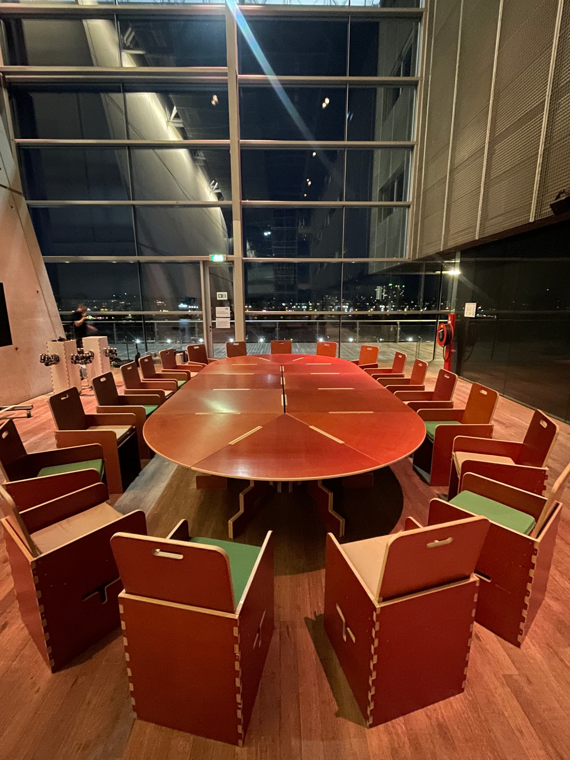 Modulaire tafel foto 2